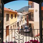Landhaus Casa Puertas Sl *