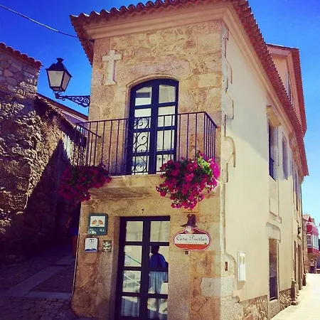 Casa Puertas Casa rural